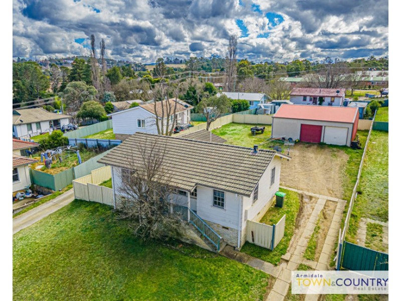 3 Herbert Lane, Armidale NSW 2350