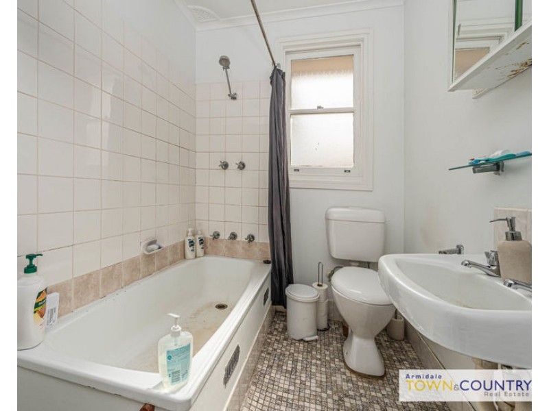 3 Herbert Lane, Armidale NSW 2350