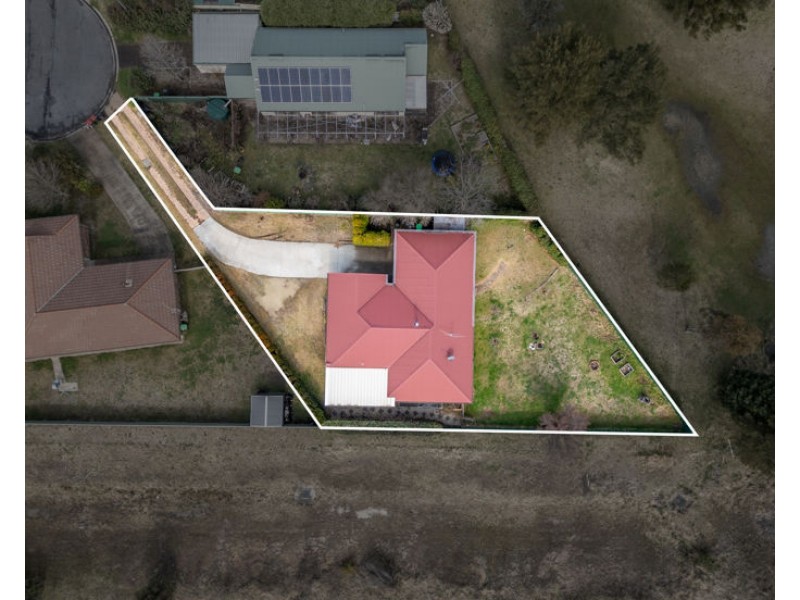 1 Ishbell Drive, Armidale NSW 2350