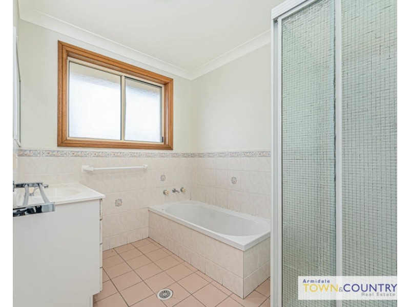 12 Aldred Avenue, Armidale NSW 2350