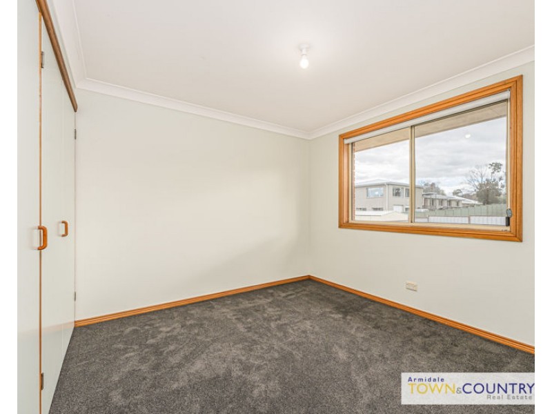 12 Aldred Avenue, Armidale NSW 2350