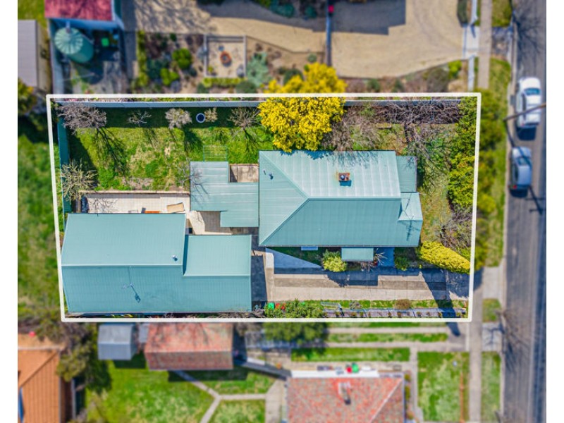 16 Marsh Street, Armidale NSW 2350