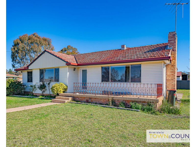 50A & 50B Martin Street, Armidale NSW 2350