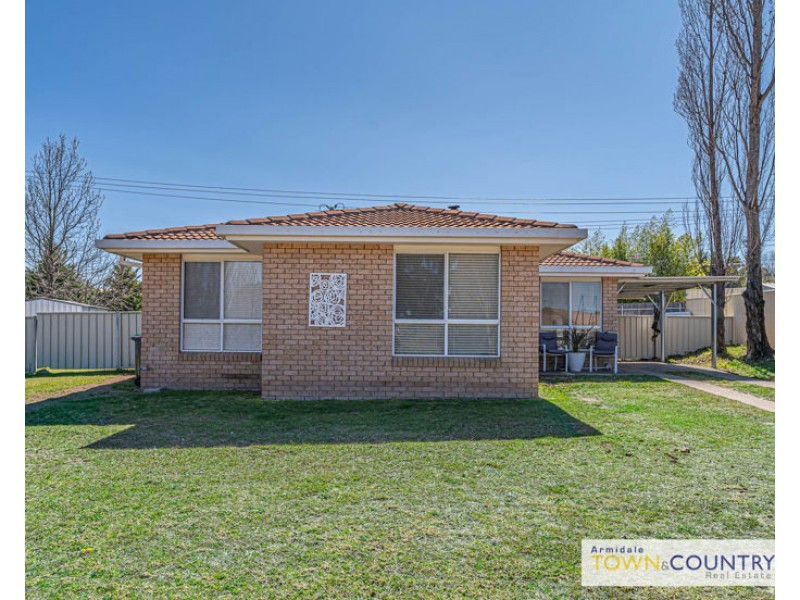 36 Verna Close, Armidale NSW 2350