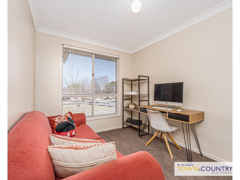 36 Verna Close, Armidale NSW 2350
