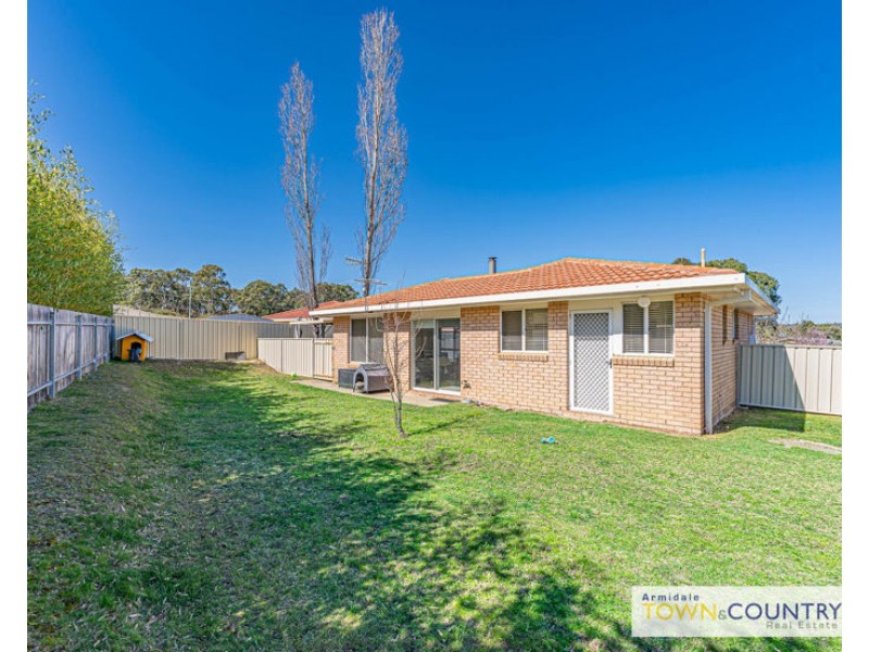 36 Verna Close, Armidale NSW 2350