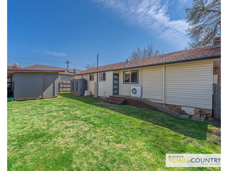 168B Galloway, Armidale NSW 2350