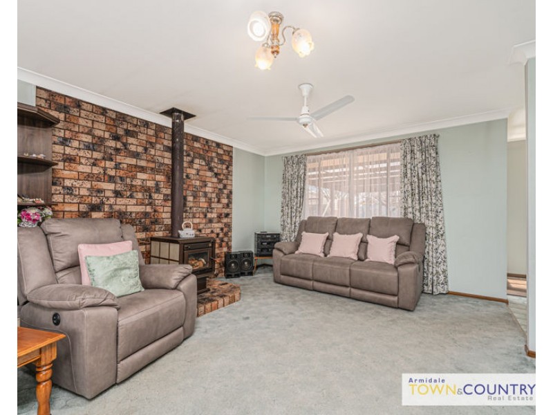 9 Phyllis Crescent, Armidale NSW 2350