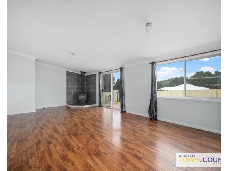 31 John Street, Uralla NSW 2358