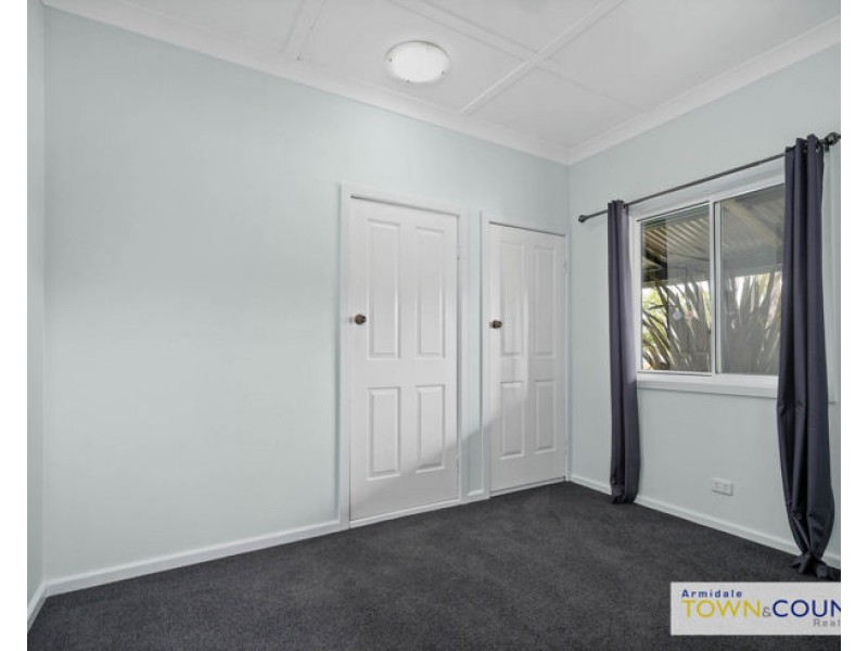 31 John Street, Uralla NSW 2358