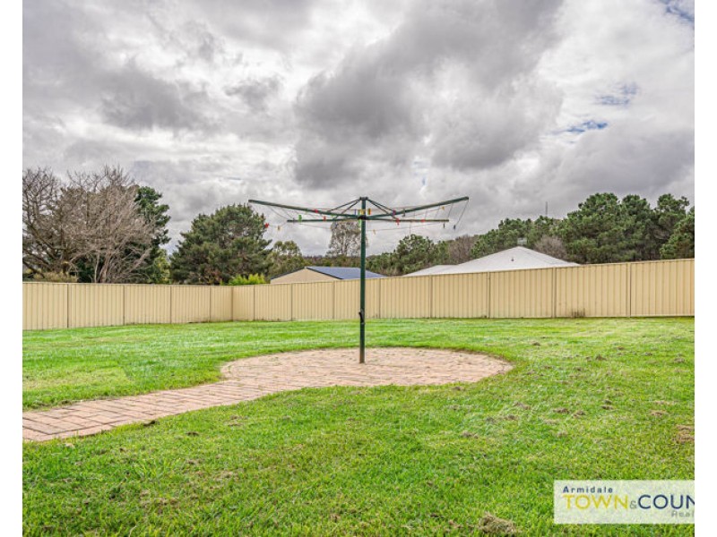 31 John Street, Uralla NSW 2358