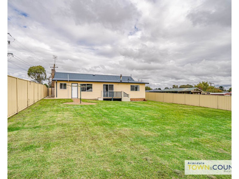 31 John Street, Uralla NSW 2358