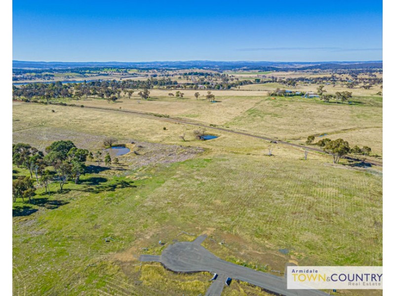 70 Varley Court, Armidale NSW 2350