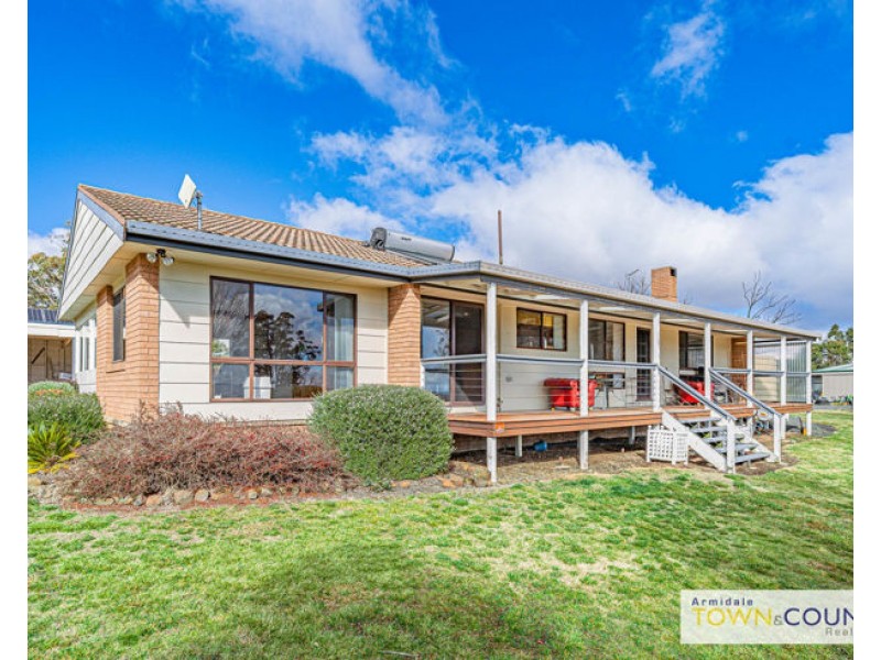 52 Budumba Road, Armidale NSW 2350