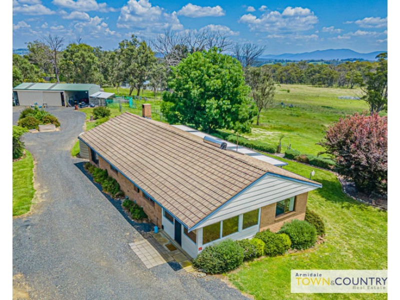 52 Budumba Road, Armidale NSW 2350