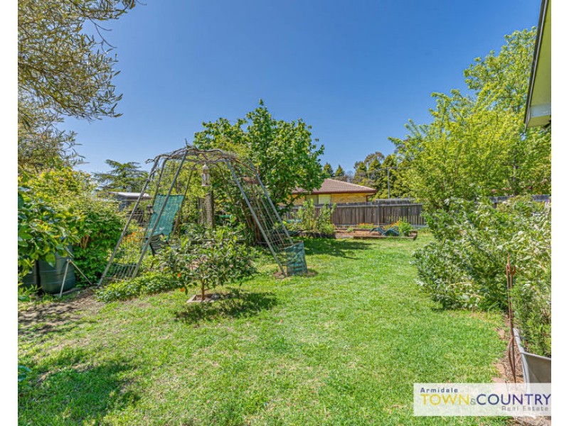34 Dalton Drive, Armidale NSW 2350
