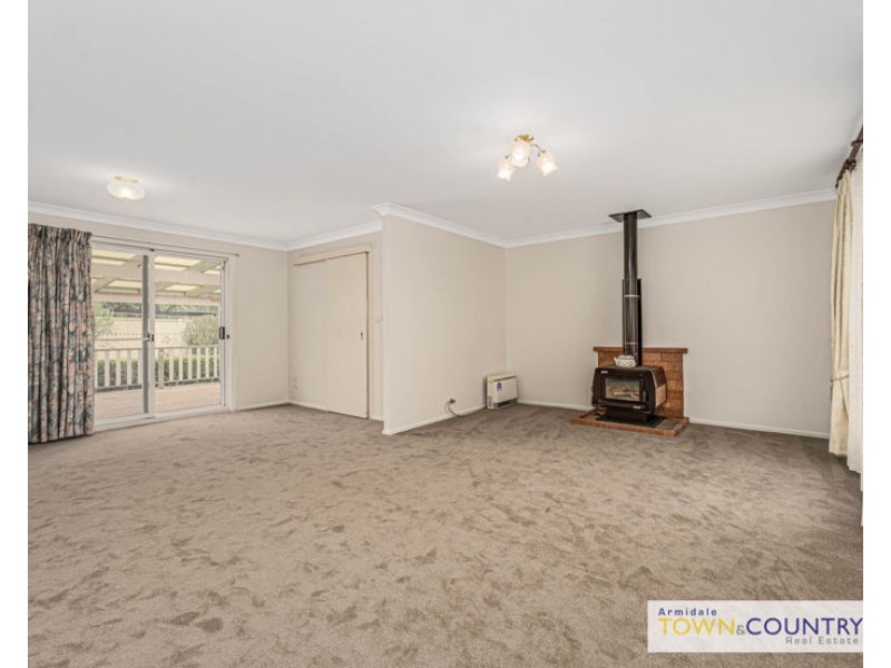 6 Patricia Close, Armidale NSW 2350