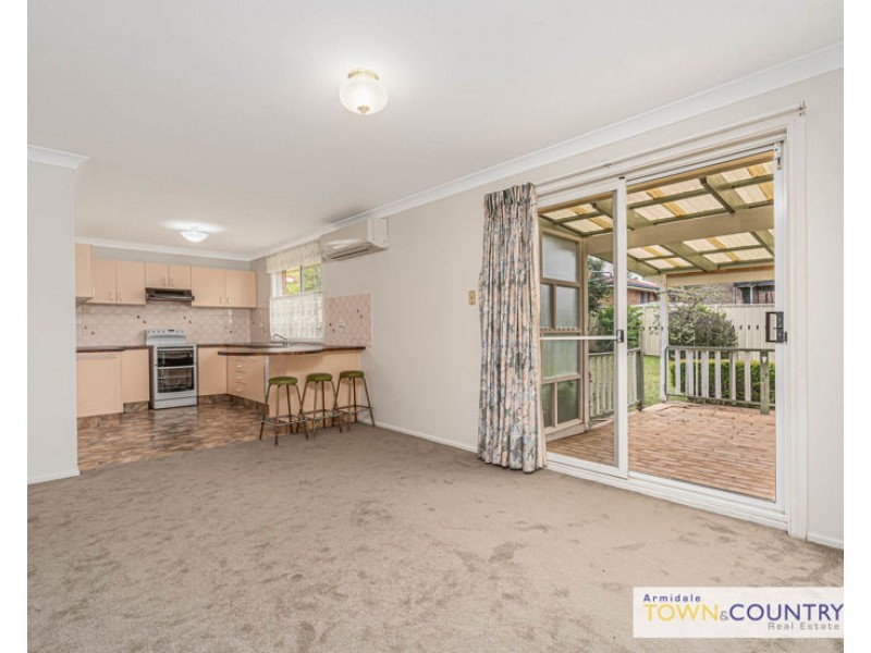 6 Patricia Close, Armidale NSW 2350
