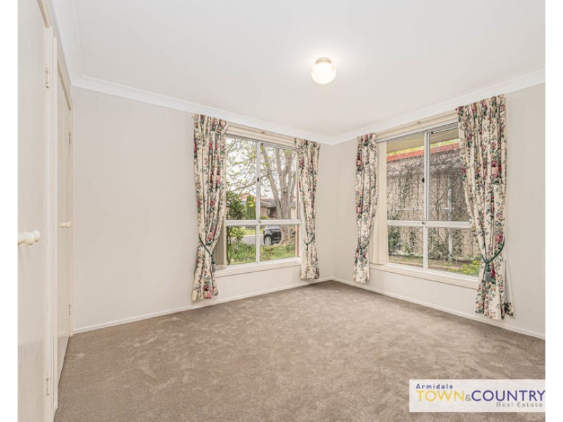 6 Patricia Close, Armidale NSW 2350
