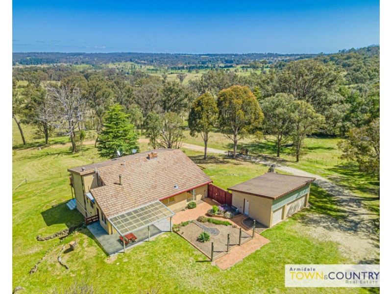62 Edward Drive, Armidale NSW 2350