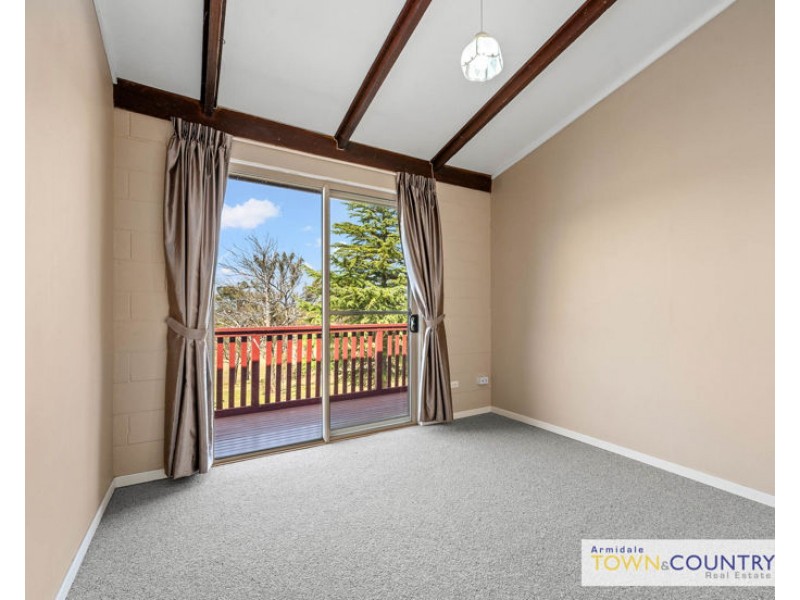 62 Edward Drive, Armidale NSW 2350