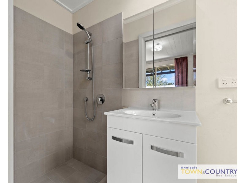 62 Edward Drive, Armidale NSW 2350