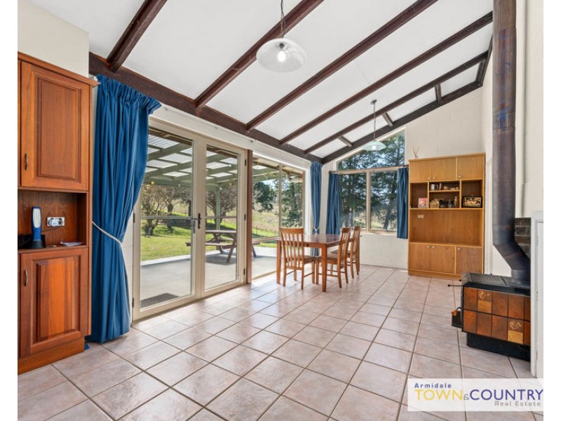 62 Edward Drive, Armidale NSW 2350