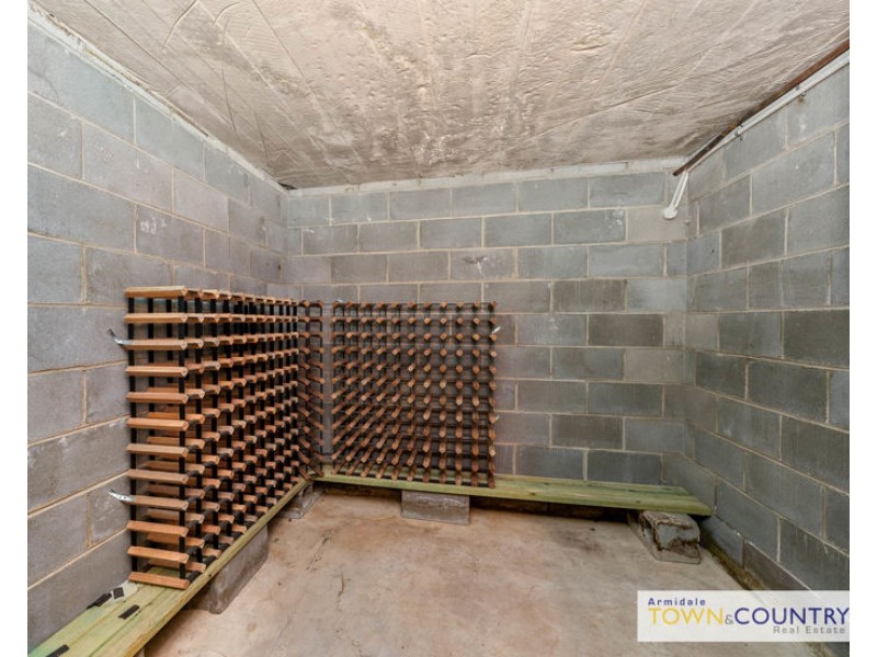 62 Edward Drive, Armidale NSW 2350