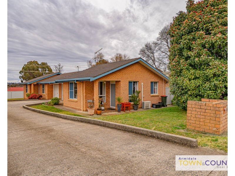 1 & 2/10 Northey Drive, Armidale NSW 2350