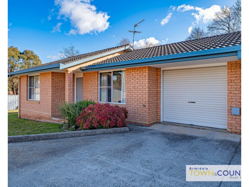 1 & 2/10 Northey Drive, Armidale NSW 2350