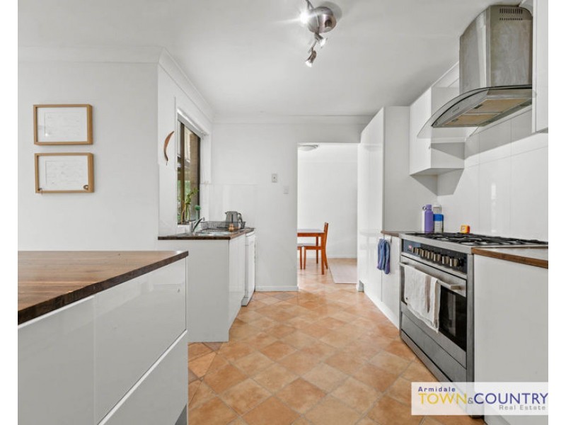 5 Haga Place, Armidale NSW 2350