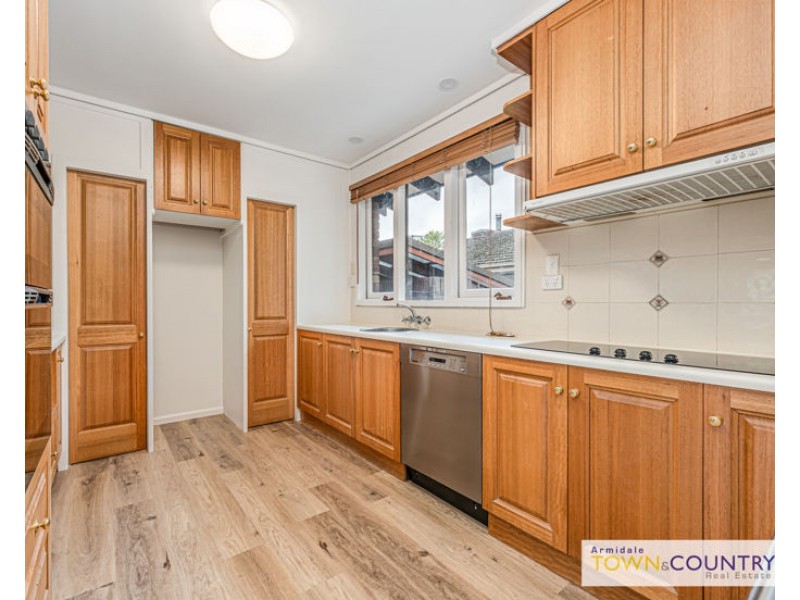 77 Perrott Street, Armidale NSW 2350