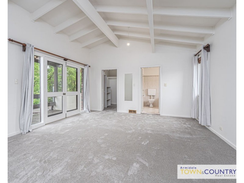 77 Perrott Street, Armidale NSW 2350