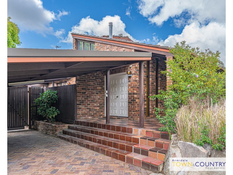77 Perrott Street, Armidale NSW 2350