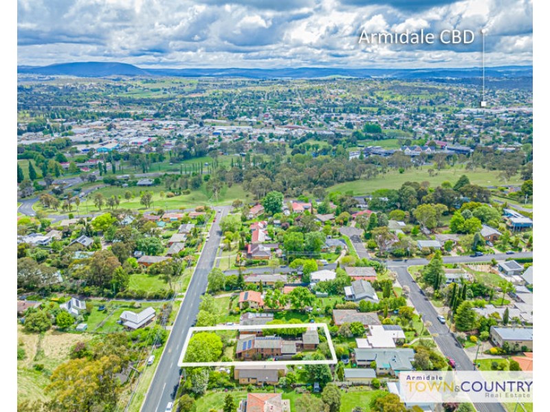 77 Perrott Street, Armidale NSW 2350