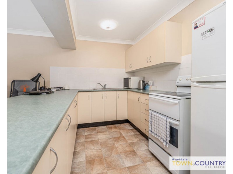 1, 2 & 3 11 Queen Elizabeth Drive, Armidale NSW 2350