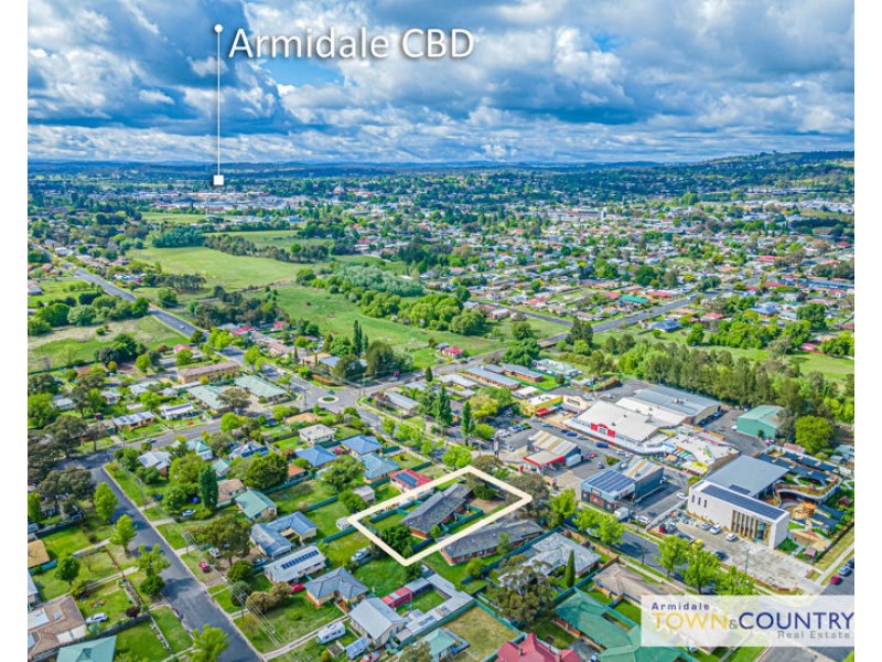 1, 2 & 3 11 Queen Elizabeth Drive, Armidale NSW 2350