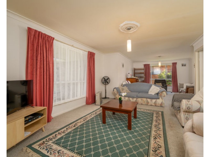 73 Glen Innes Road, Armidale NSW 2350