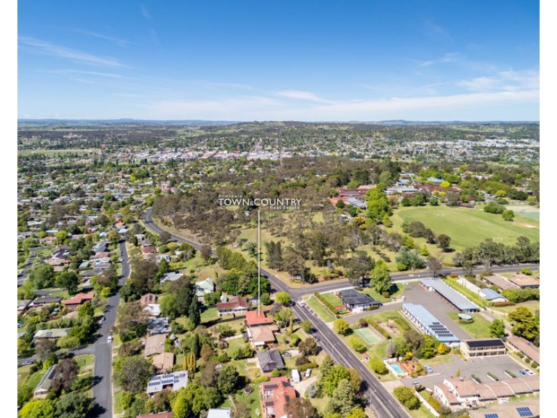 73 Glen Innes Road, Armidale NSW 2350
