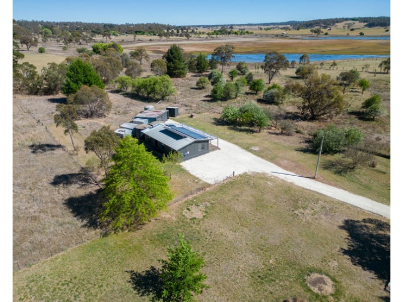 58 Mundays Lane, Armidale NSW 2350