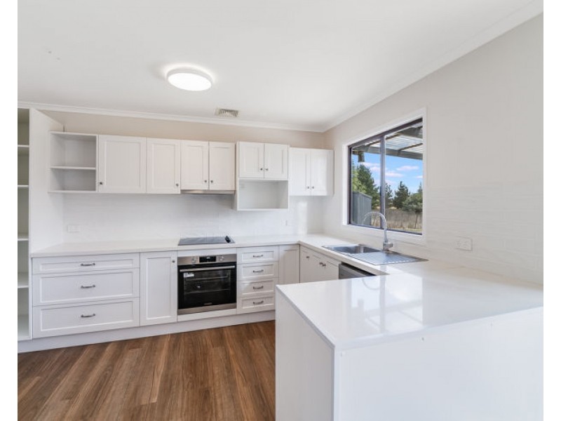 58 Mundays Lane, Armidale NSW 2350