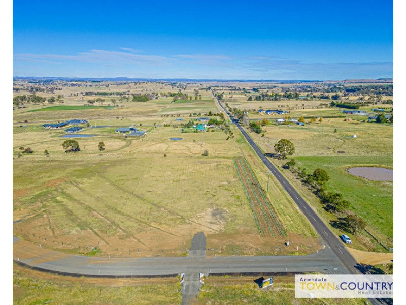 79 Varley Court, Armidale NSW 2350