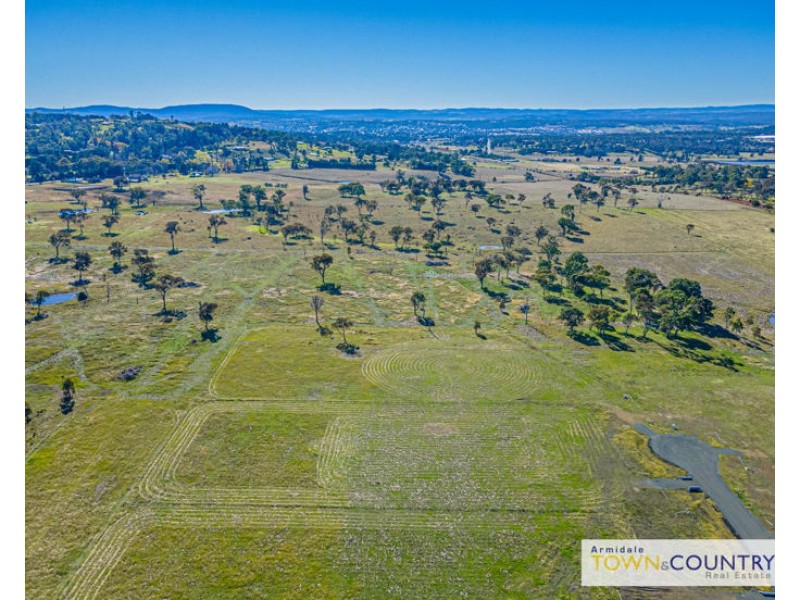 79 Varley Court, Armidale NSW 2350
