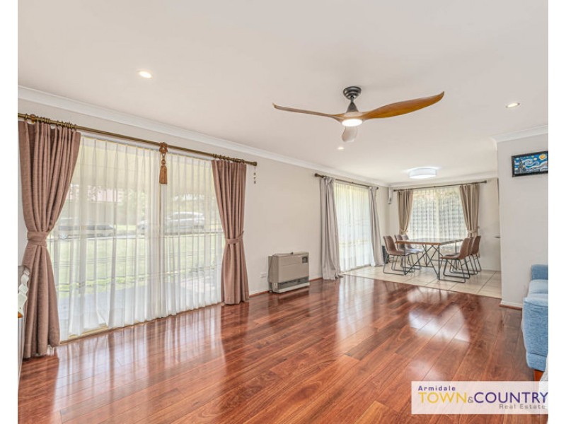 12 David Crescent, Armidale NSW 2350