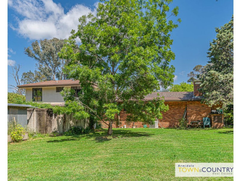 91 Pinegrove Road, Armidale NSW 2350