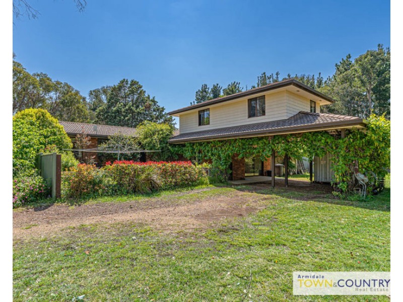 91 Pinegrove Road, Armidale NSW 2350
