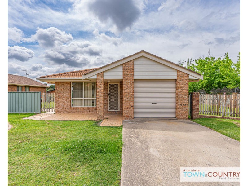 1/85 Queen Elizabeth Drive, Armidale NSW 2350
