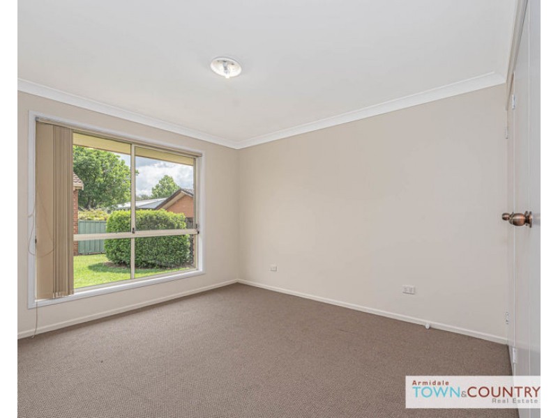 1/85 Queen Elizabeth Drive, Armidale NSW 2350