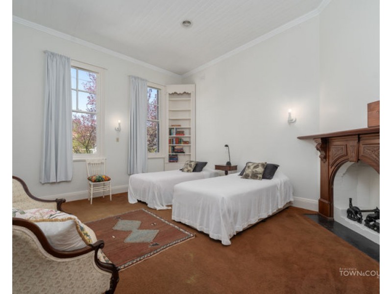 151 Brown Street, Armidale NSW 2350