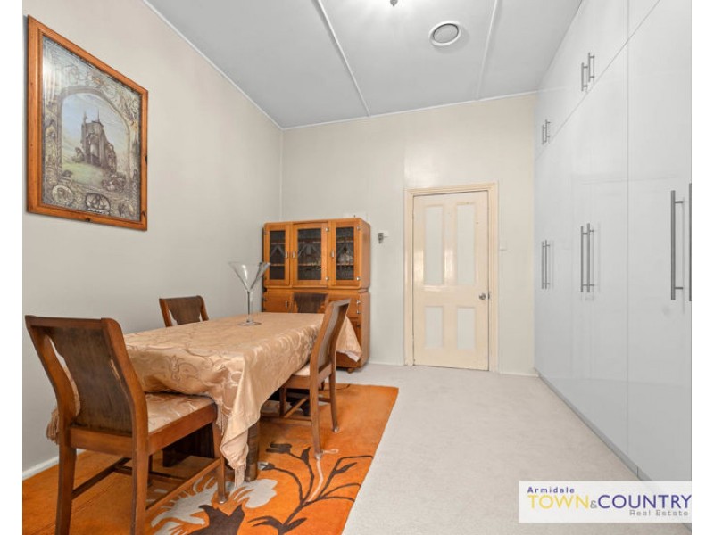 18 Wade Avenue, Armidale NSW 2350
